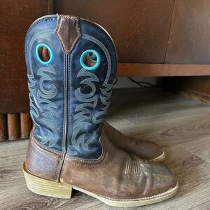 Justin Boots Brown Leather Cowboy Boots (Tan Interior)